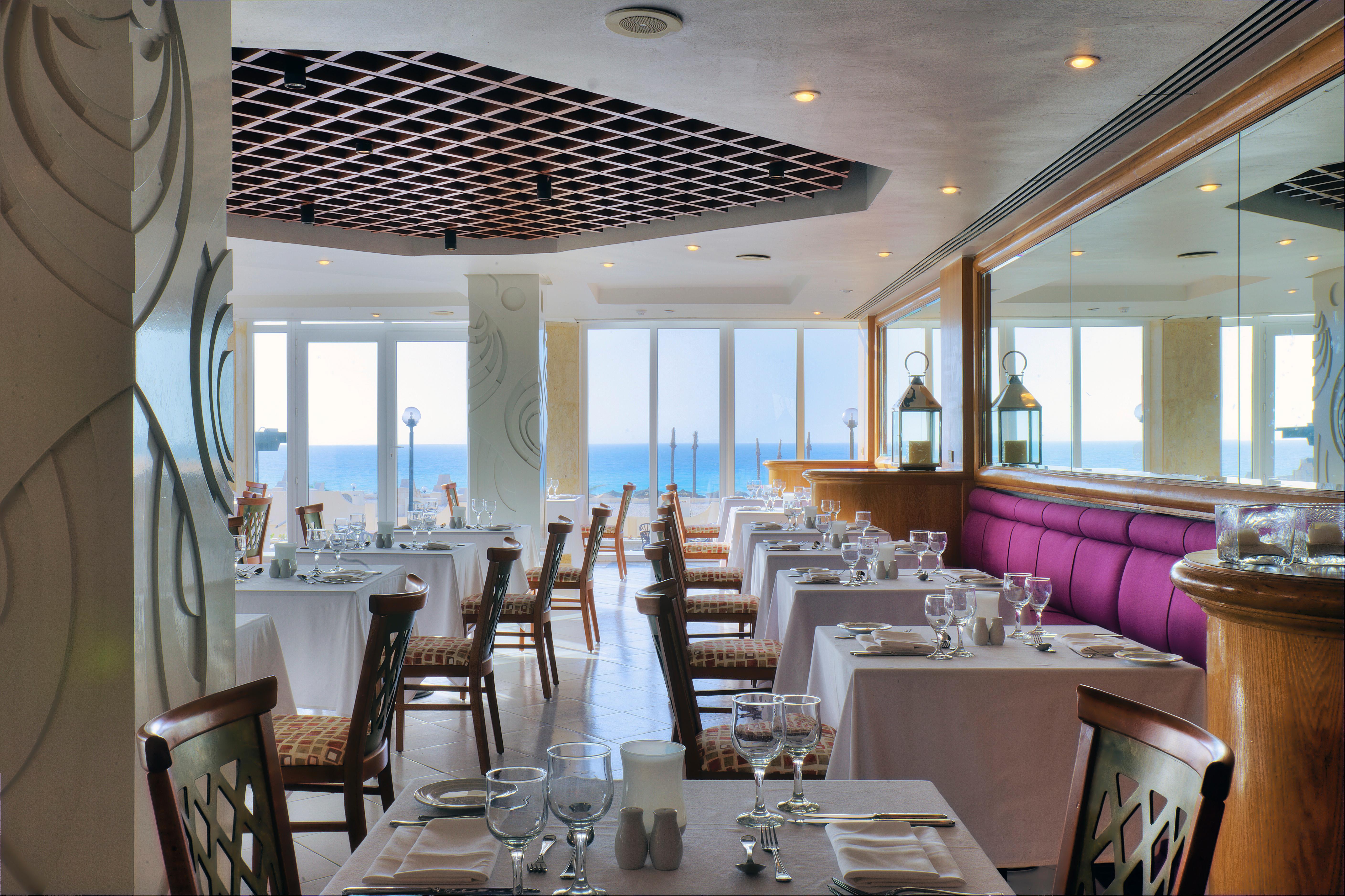 Borg El Arab Beach Resort Extérieur photo The restaurant